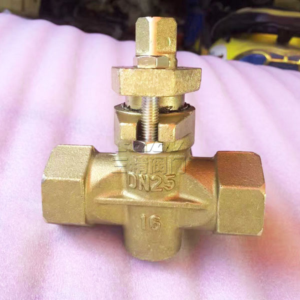 X14T-1.0三通銅芯內(nèi)螺紋旋塞閥